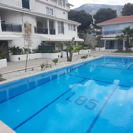 Apartament Guenluek Kiralik & Havuzlu