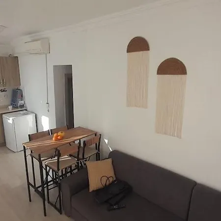 Guenluek Kiralik & Havuzlu Apartment Ölüdeniz